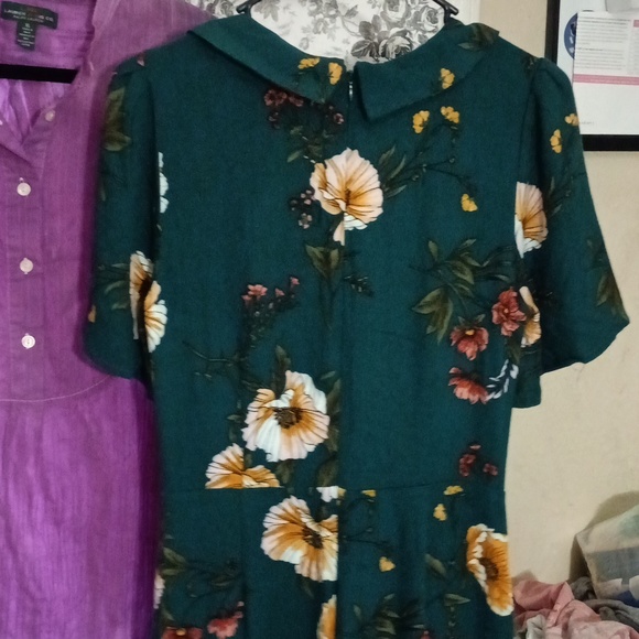 Gorgeous One-piece zip up shirt sleeve wide leg deep v neck jumper in green - Picture 3 of 4